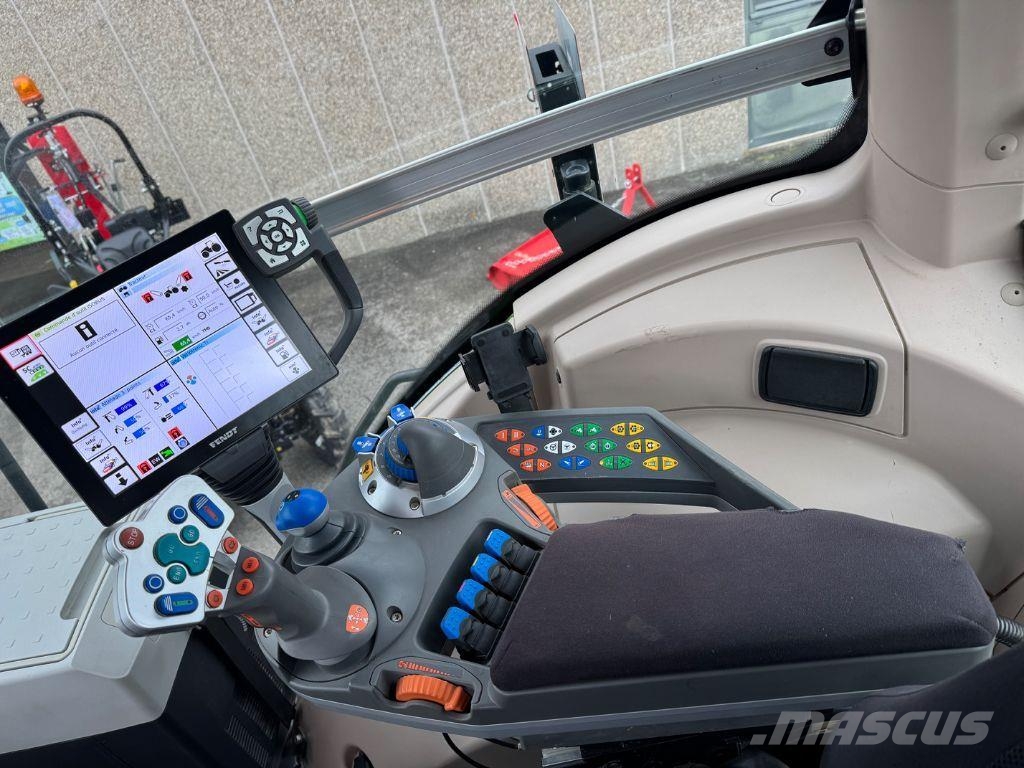 Fendt 826 S4 Profi + Трактори