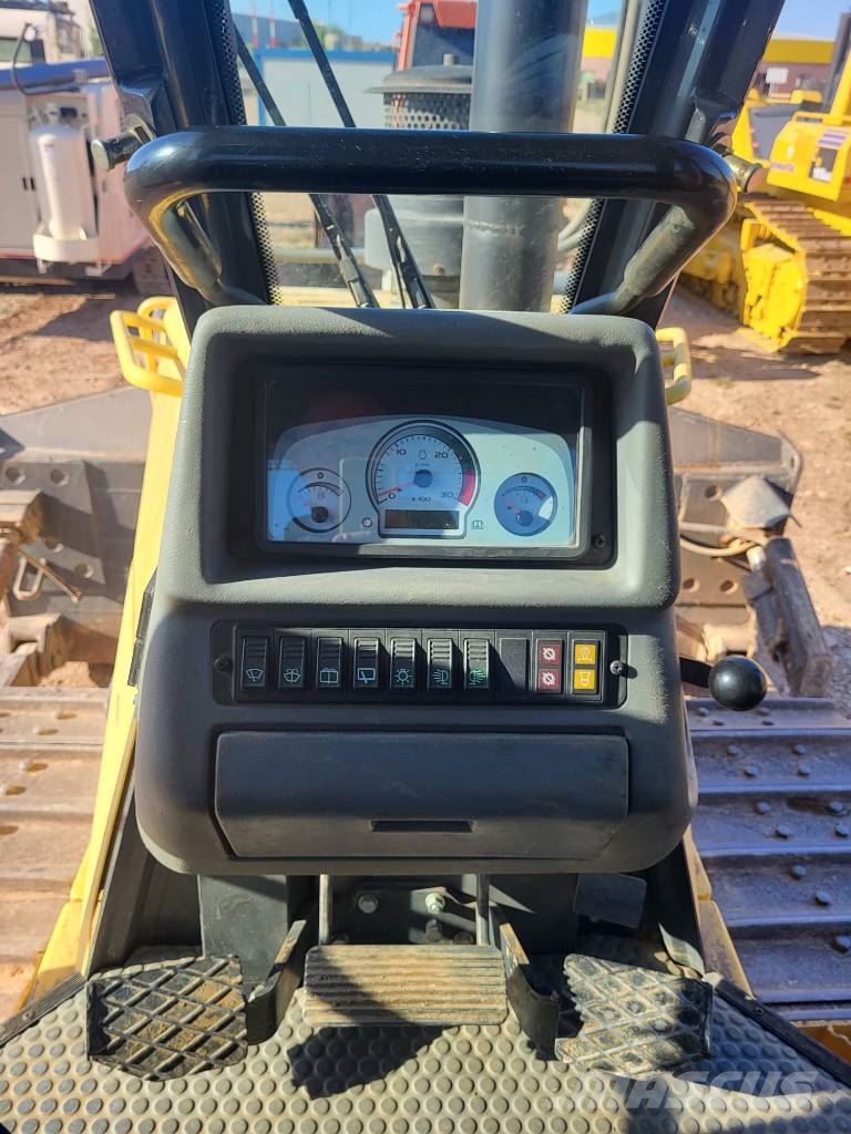 New Holland D 180 Верижни булдозери