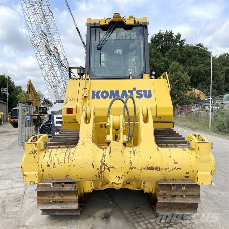 Komatsu D 65 EX-16 Гусеничные бульдозеры
