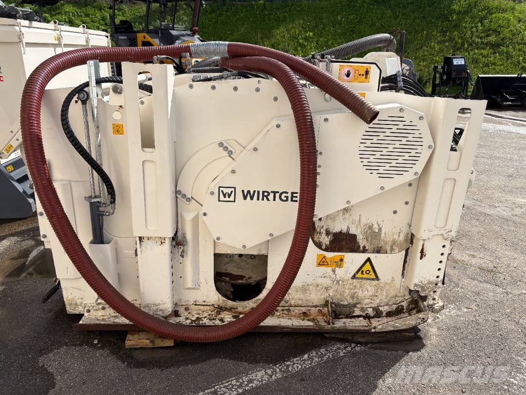Wirtgen WS 220 & Streumaster SW3 FC Recicladoras de asfalto