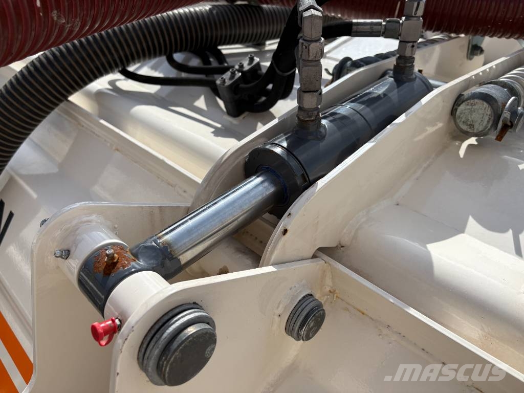 Wirtgen WS 220 & Streumaster SW3 FC Recicladoras de asfalto