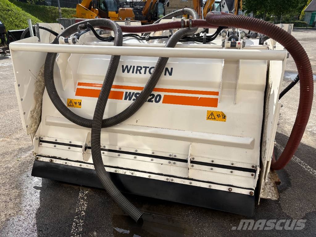 Wirtgen WS 220 & Streumaster SW3 FC Recicladoras de asfalto