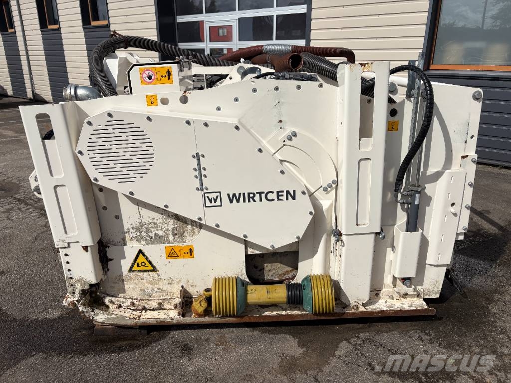 Wirtgen WS 220 & Streumaster SW3 FC Recicladoras de asfalto