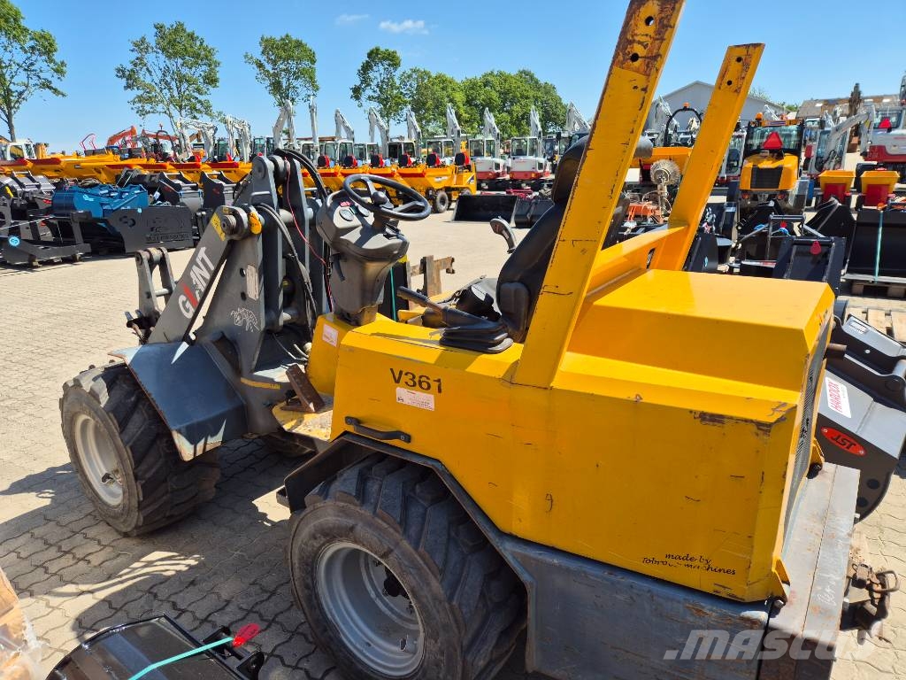 GiANT HML 361 Mini loaders