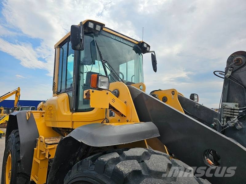 Volvo L120F Pyöräkuormaajat