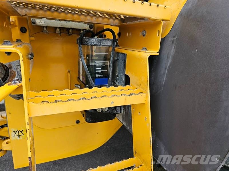 Volvo L120F Pyöräkuormaajat