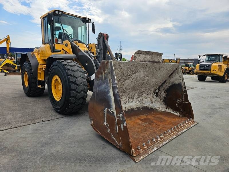 Volvo L120F Pyöräkuormaajat
