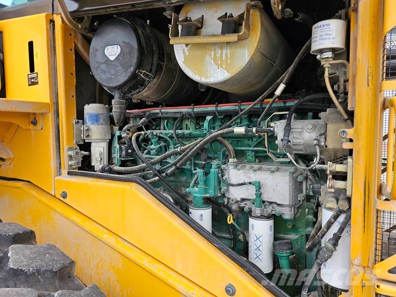 Volvo L120F Pyöräkuormaajat