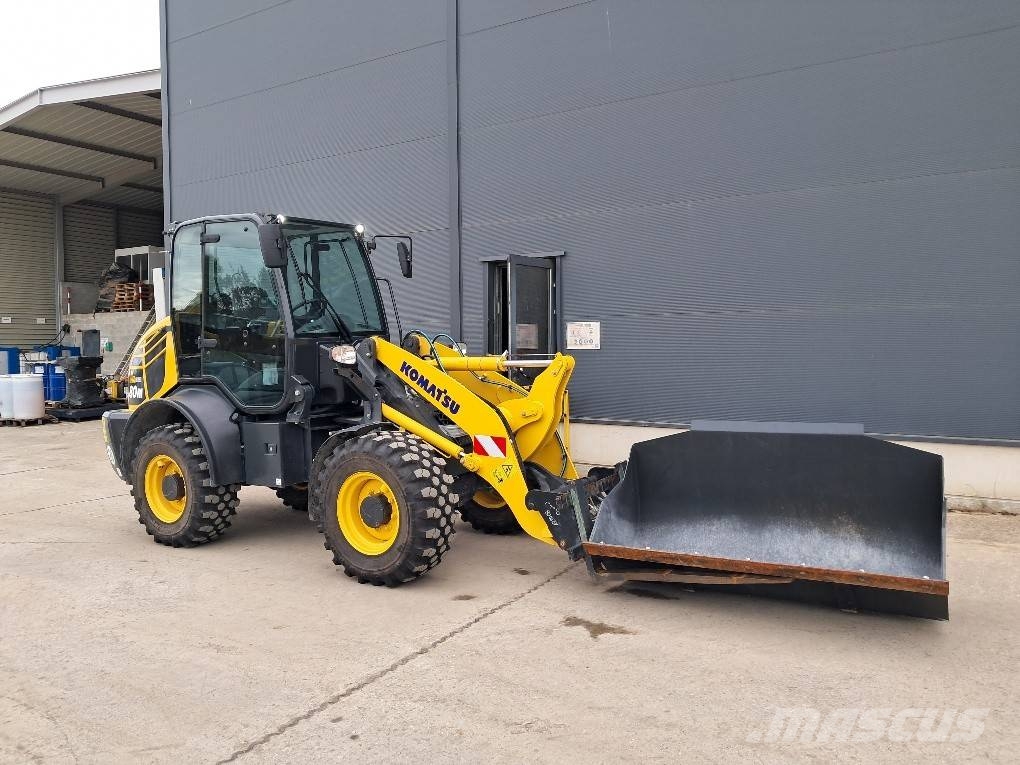 Komatsu WA80M-8E0 Radlader