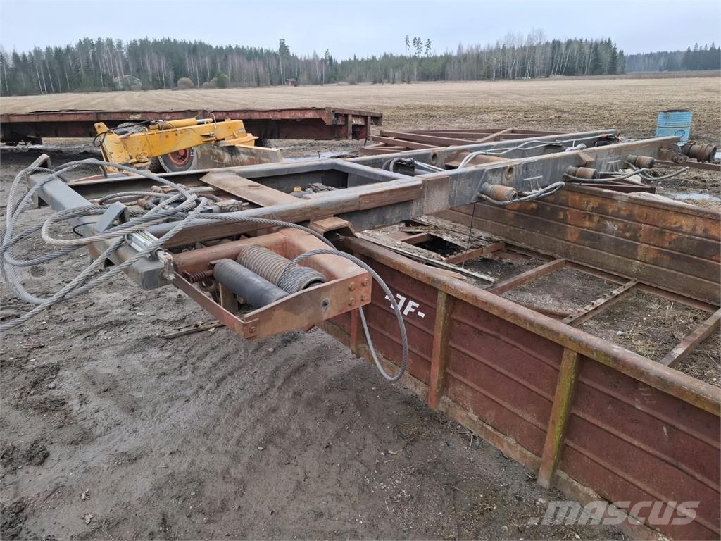 Vaijerivaihtolavalaite MVL20 Peuralan konepaja Platós / Ponyvás pótkocsik