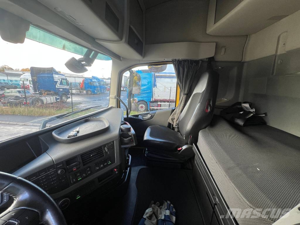 Volvo FH Furgoonautod