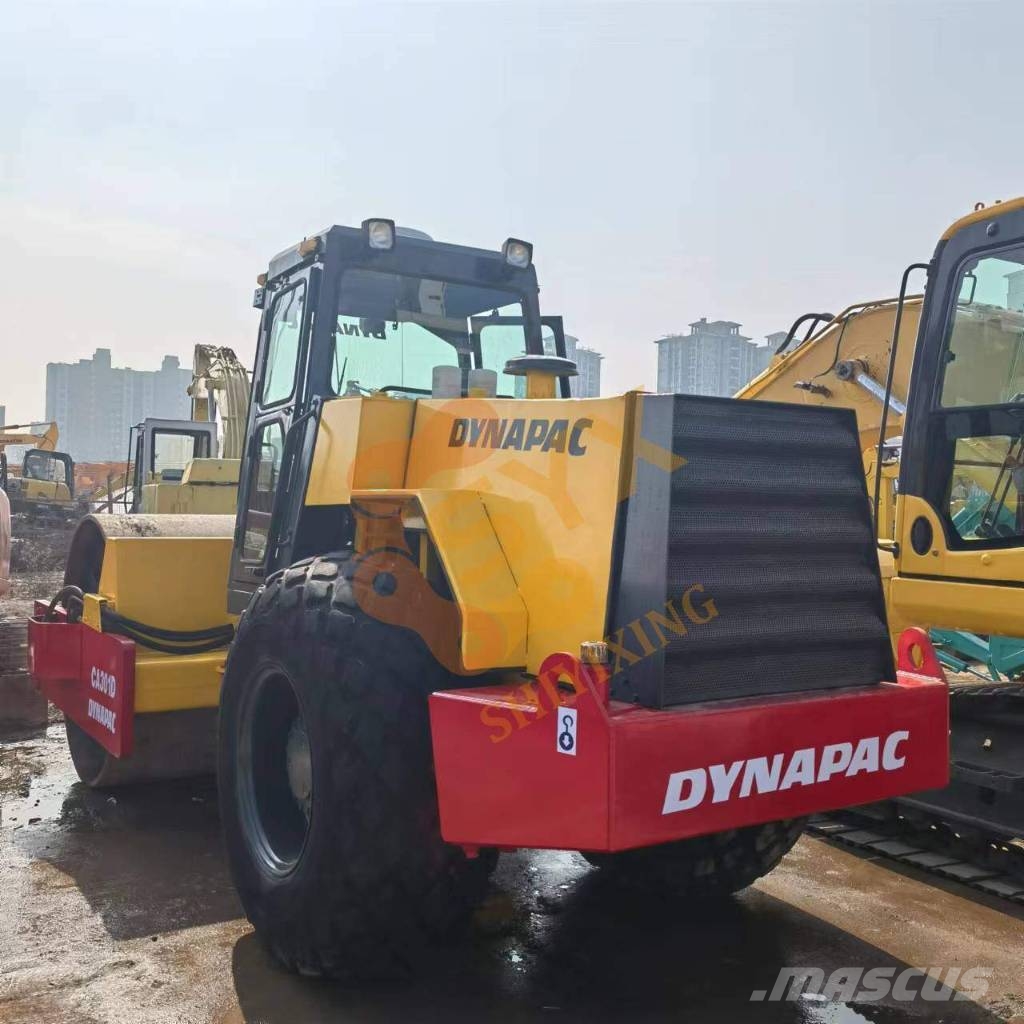 Dynapac CA 301 振動ローラ