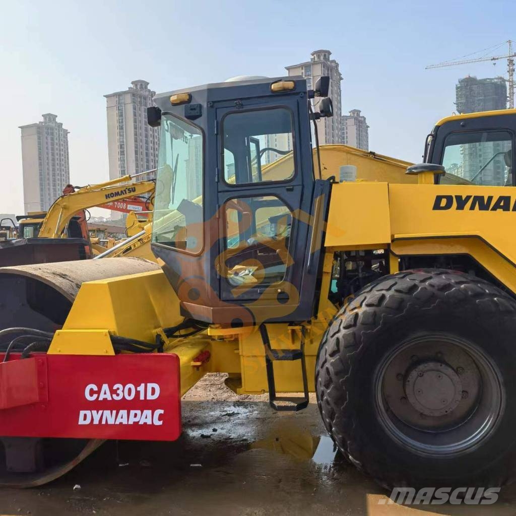 Dynapac CA 301 振動ローラ