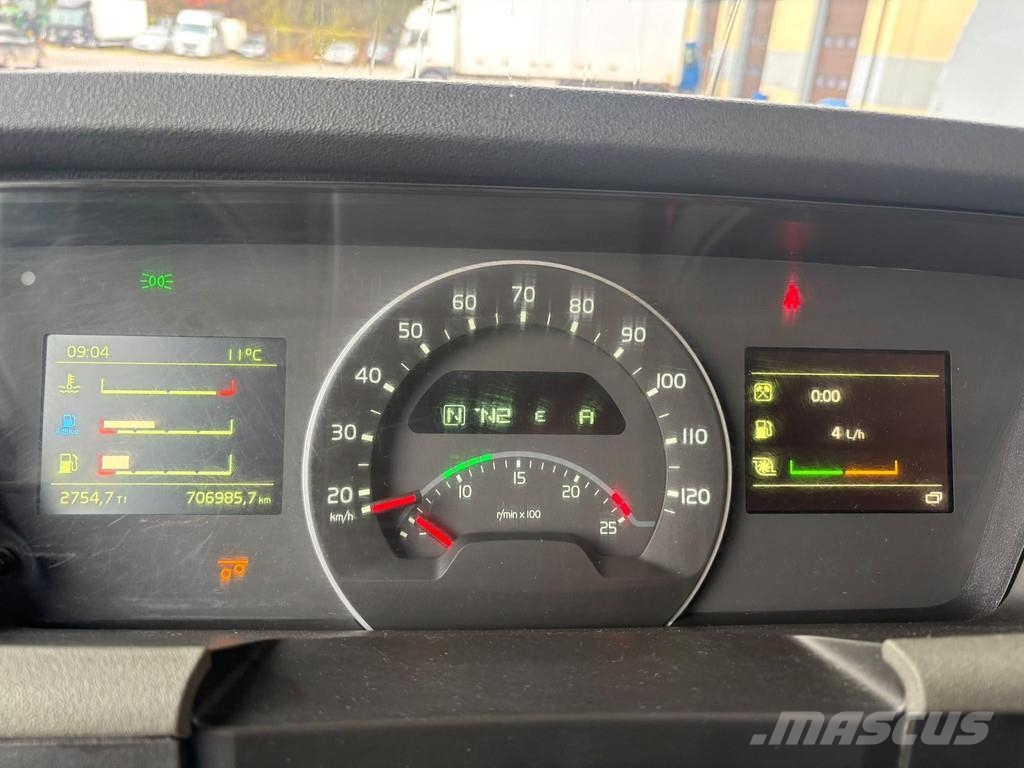 Volvo FH500 6x2*4 EURO6 + RETARDER + CHASSIS L7600mm Smagās mašīnas ar konteineriem