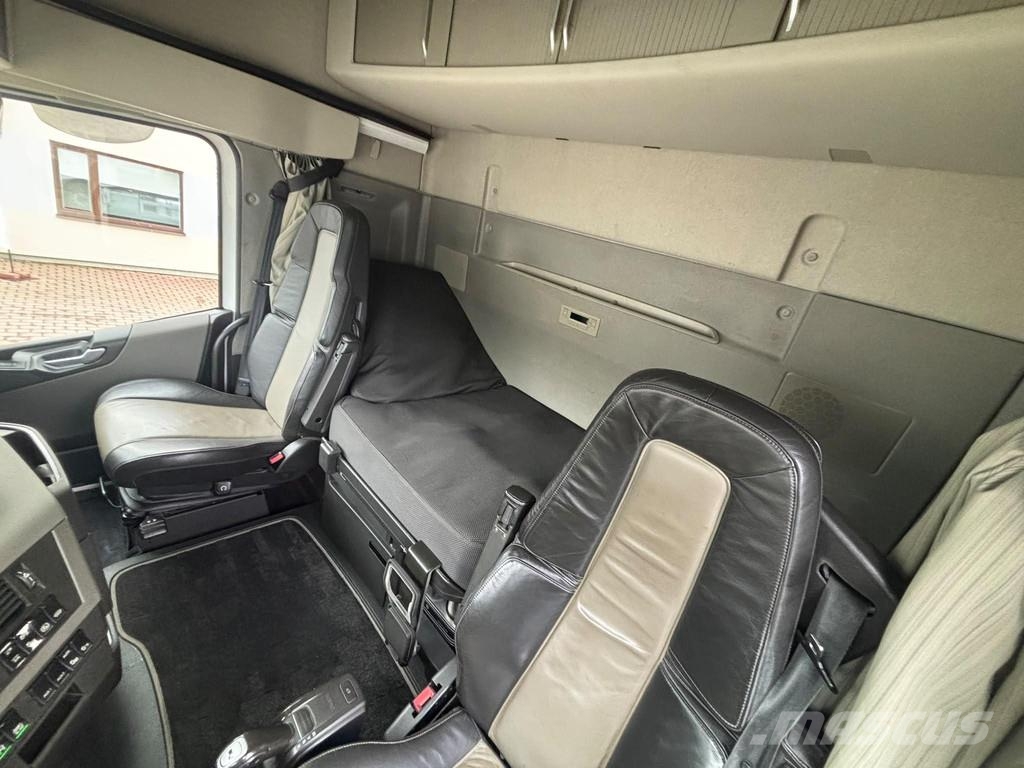Volvo FH500 6x2*4 EURO6 + RETARDER + CHASSIS L7600mm Smagās mašīnas ar konteineriem