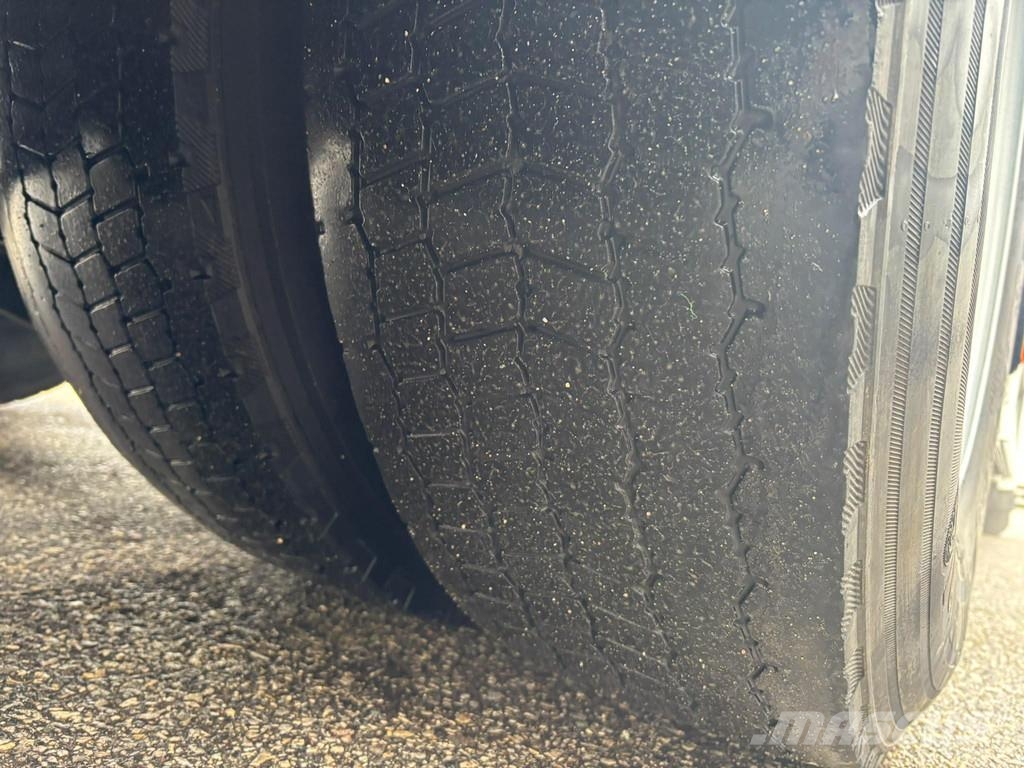Volvo FH500 6x2*4 EURO6 + RETARDER + CHASSIS L7600mm Smagās mašīnas ar konteineriem