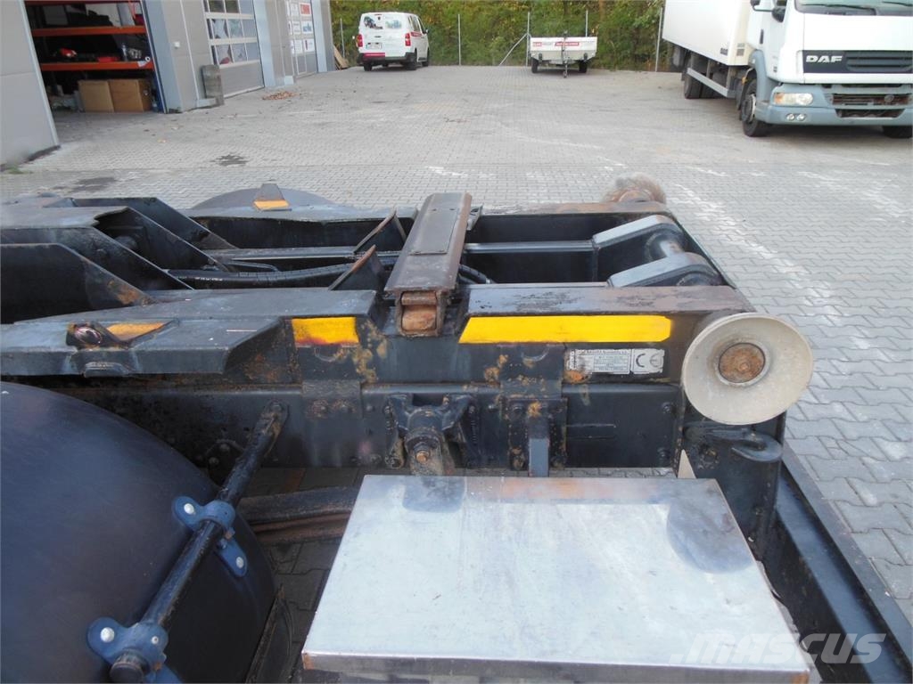 Avia D120-210, Cummins, Ruka PM9023, Hákový nosič Hook lift trucks