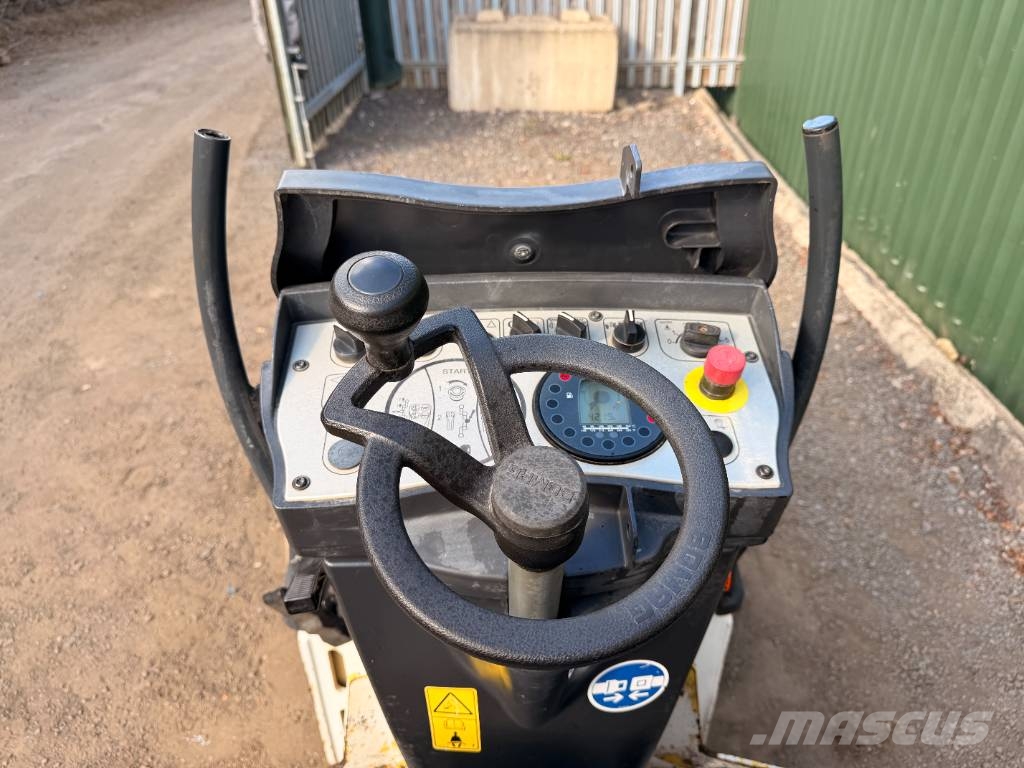 Bomag BW 100 AD M-5 Twin Drum Roller Tandemjyrät