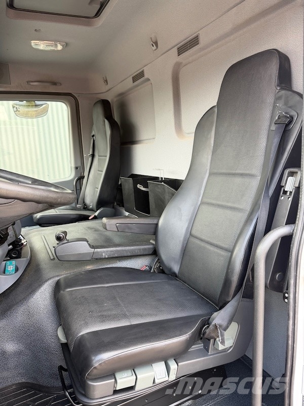 Mercedes-Benz Actros 3341 شاحنات ذات صهاريج