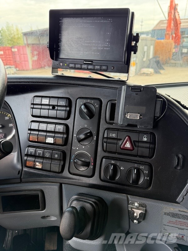 Mercedes-Benz Actros 3341 شاحنات ذات صهاريج
