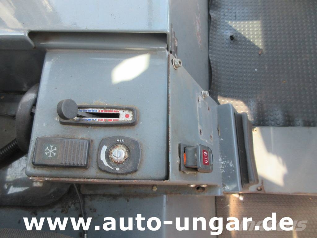 Boschung Pony P4 T Allrad 4x4 Kipper Kommunalfahrzeug Euro4 ناقلات الأدوات