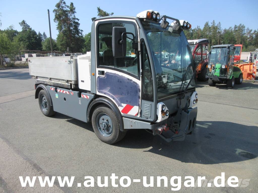 Boschung Pony P4 T Allrad 4x4 Kipper Kommunalfahrzeug Euro4 ناقلات الأدوات