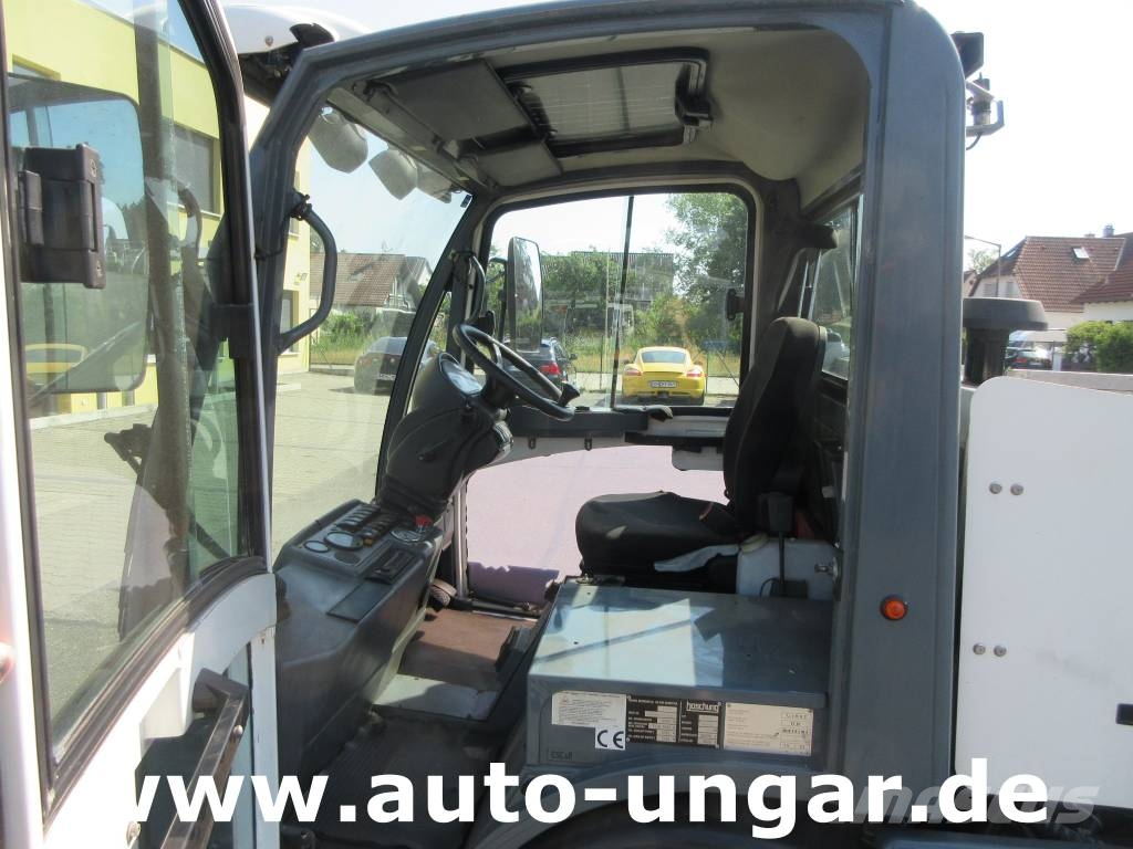 Boschung Pony P4 T Allrad 4x4 Kipper Kommunalfahrzeug Euro4 ناقلات الأدوات