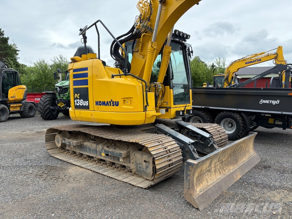 Komatsu PC138US-11E0 Roomikekskavaatorid