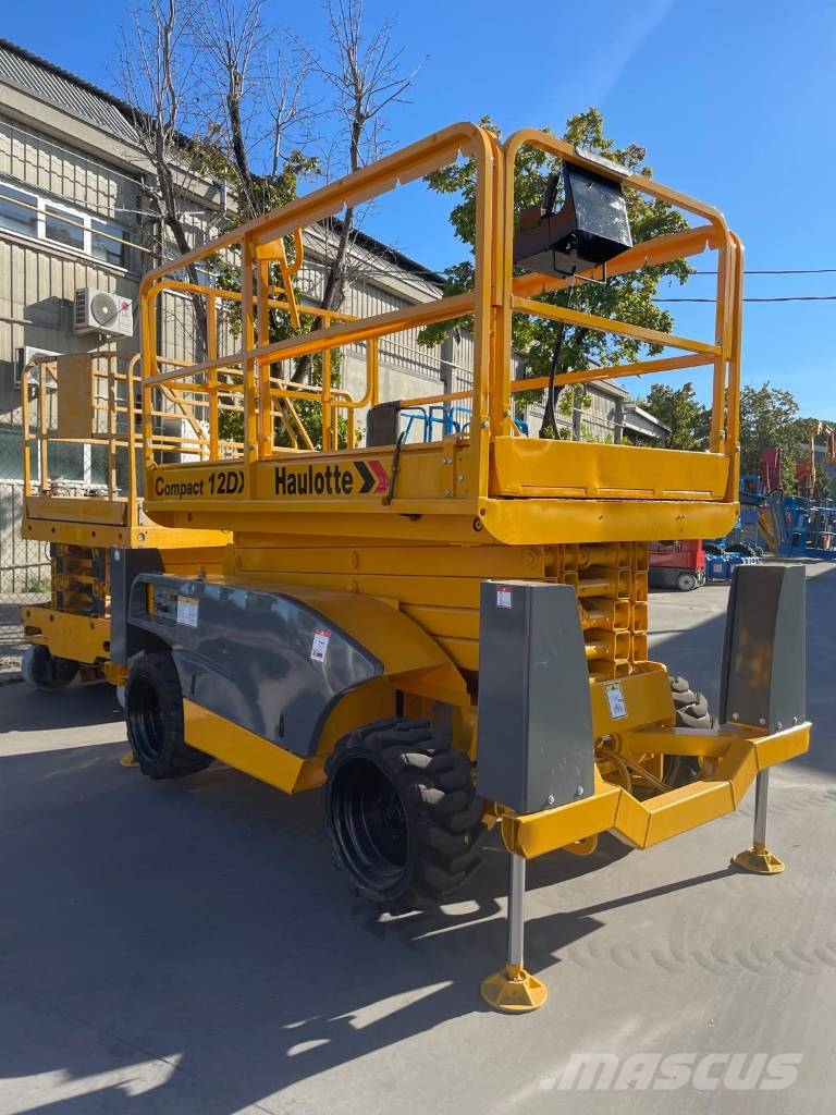Haulotte Compact 12 DX رافعات مقصية الشكل