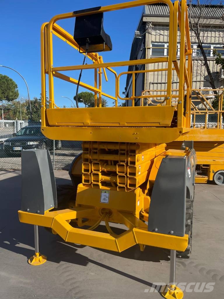 Haulotte Compact 12 DX رافعات مقصية الشكل
