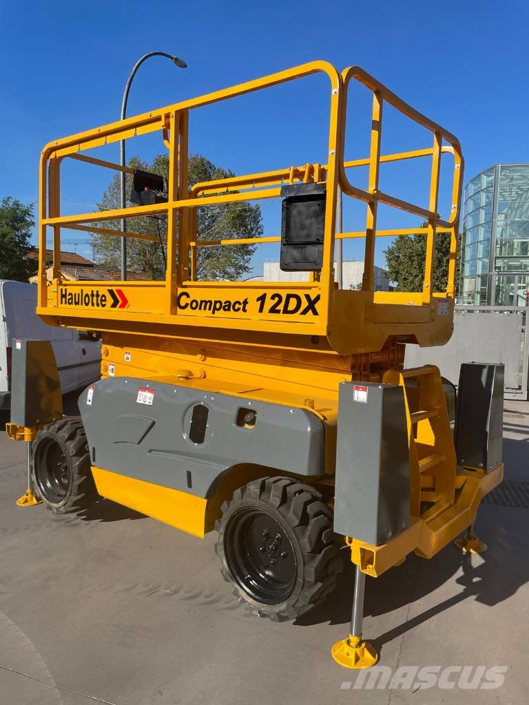 Haulotte Compact 12 DX رافعات مقصية الشكل