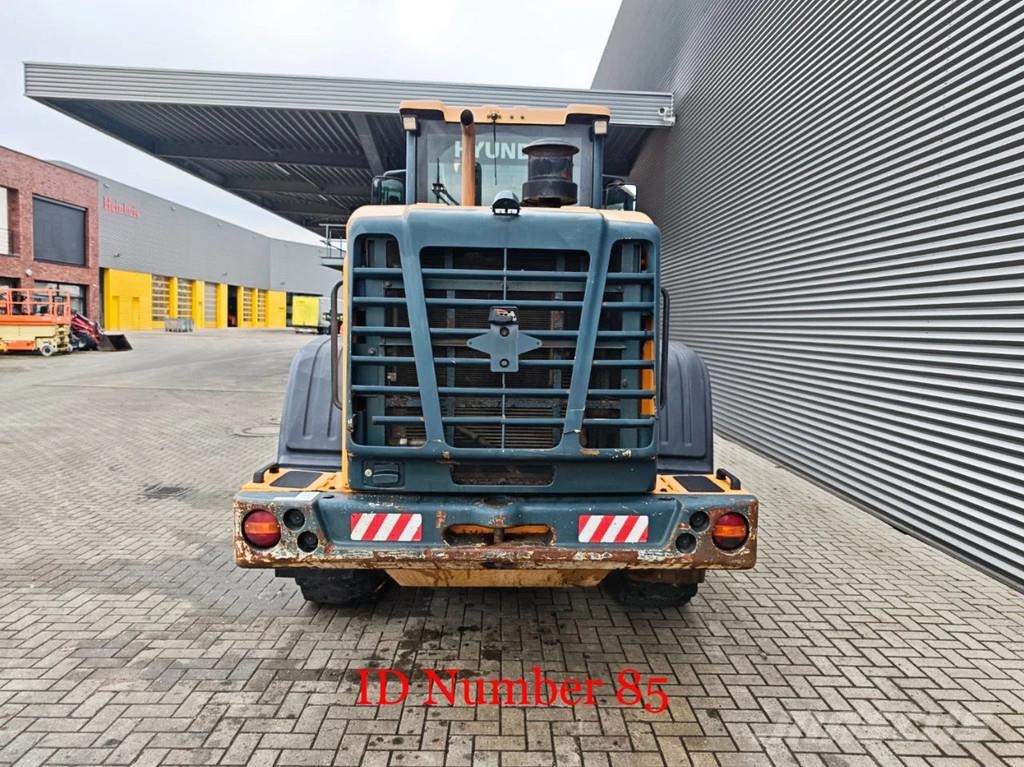 Hyundai HL730-9A Фронтальні навантажувачі
