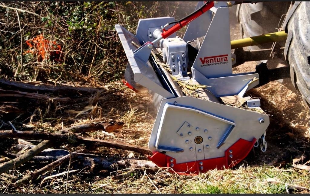 Ventura TRITURADORA FORESTAL MARTILLOS FIJOS TFVJMF - AMUR Krattknusere