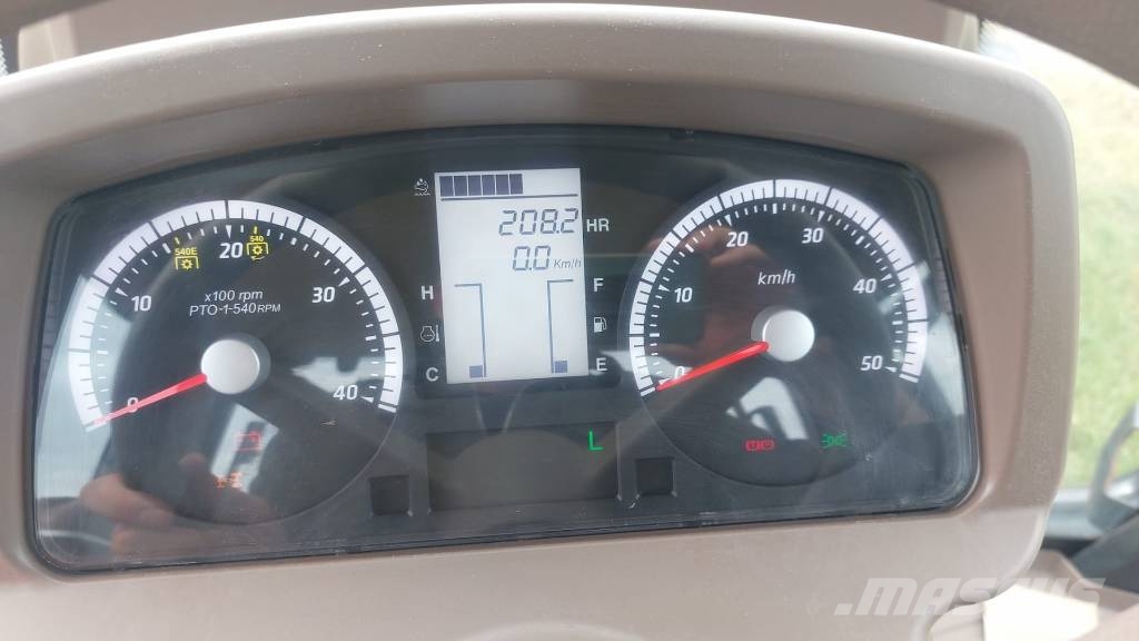 Kioti HX 1201 الجرارات
