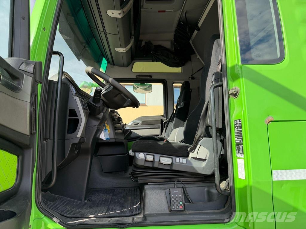 MAN TGX 26.480 6X2*4 EURO6 + RETARDER + BDF 20FT Camiones portacontenedores