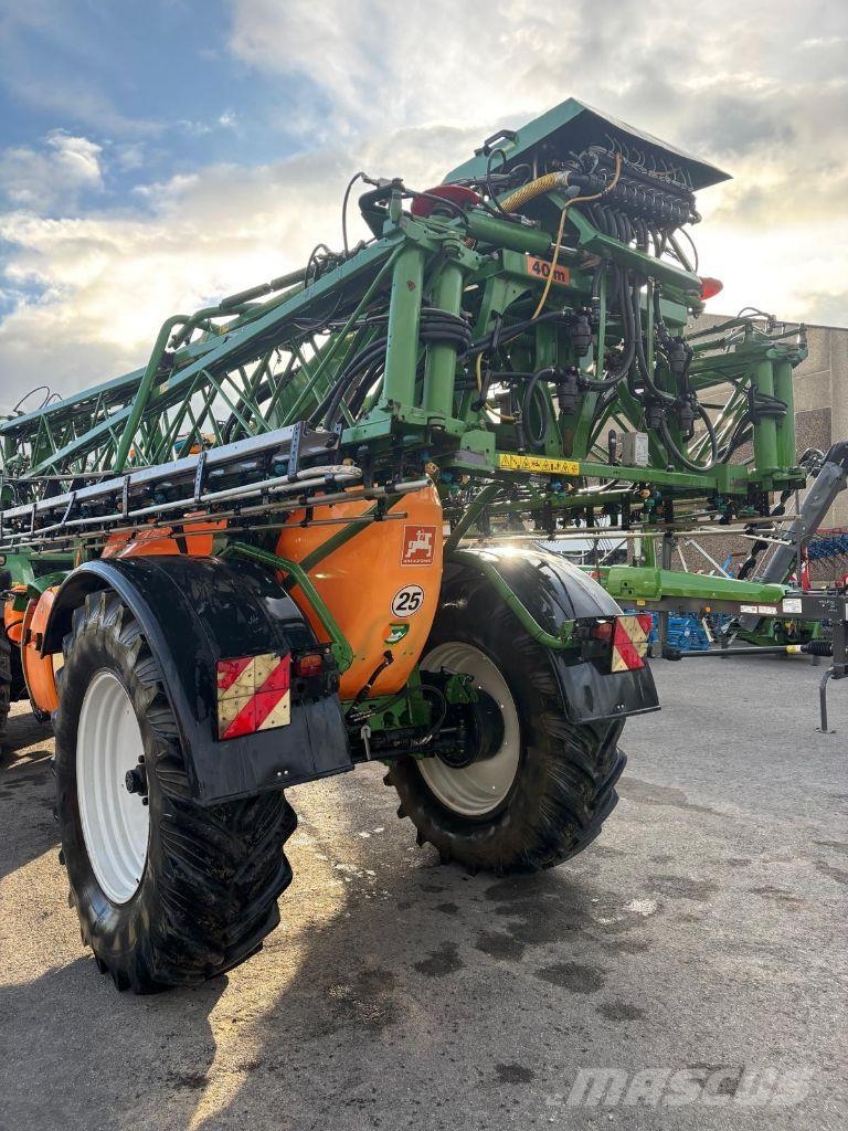 Amazone Ux 4200 Hinattavat ruiskut