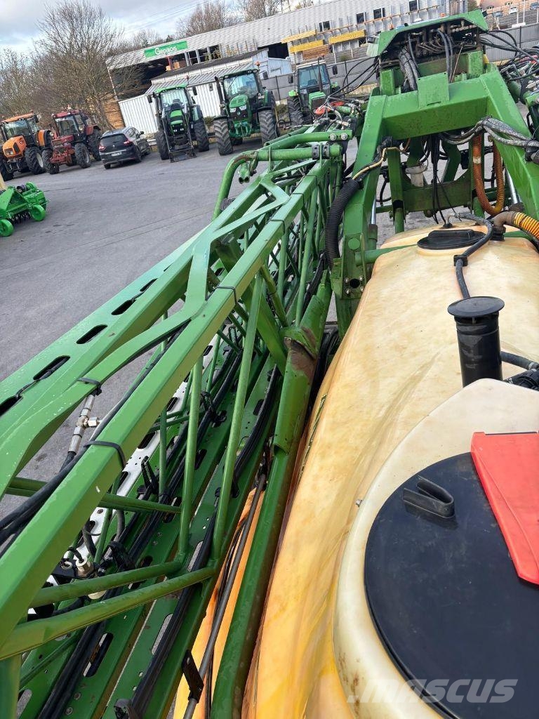 Amazone Ux 4200 Anhängespritzen