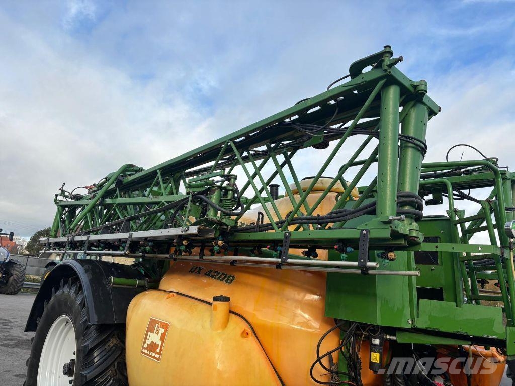 Amazone Ux 4200 Hinattavat ruiskut