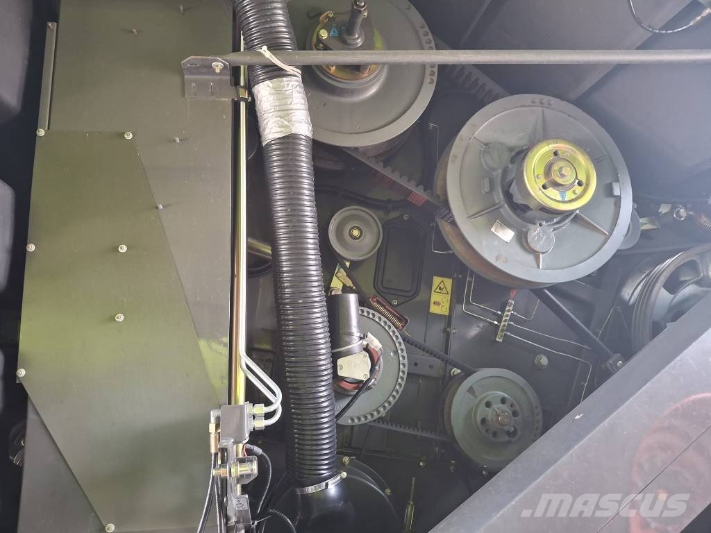 CLAAS Lexion 740 Combine harvesters