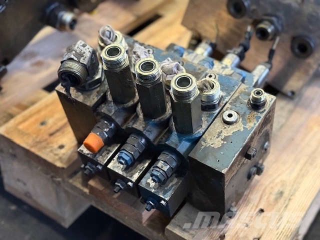 Tana G 320 HYDRAULIC PARTS COMPLET 廃棄物コンパクター