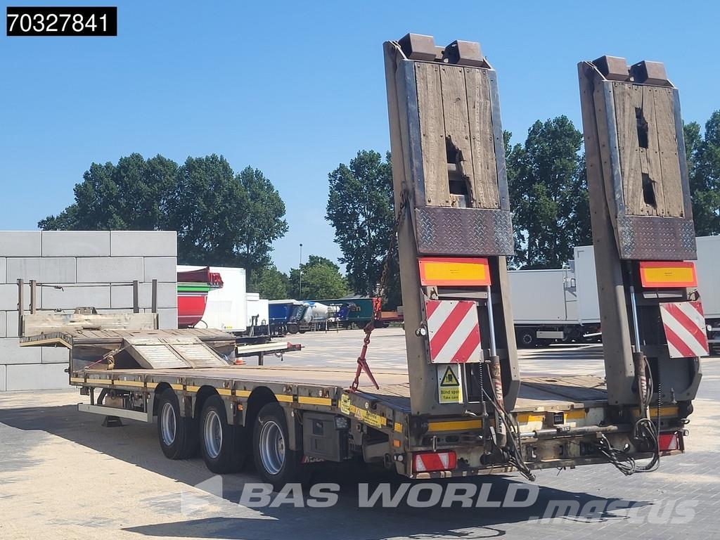 Faymonville F-S43-1AAF Steering Axle Ramps نصف مقطورة مسطحة منخفضة