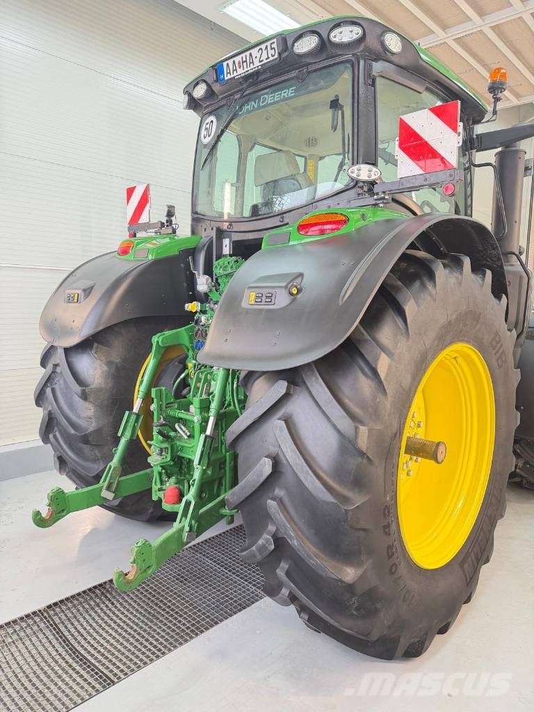 John Deere 6250 R Traktorit