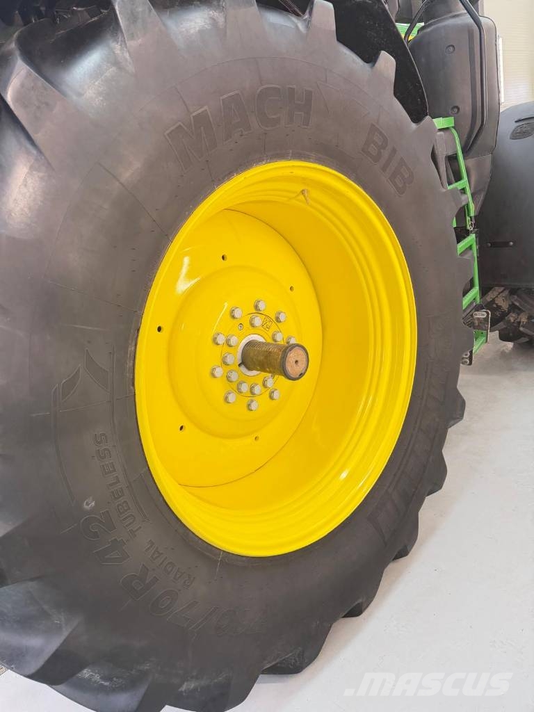 John Deere 6250 R Traktorit