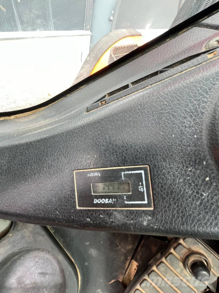 Doosan DL 450-5 Incarcator pe pneuri
