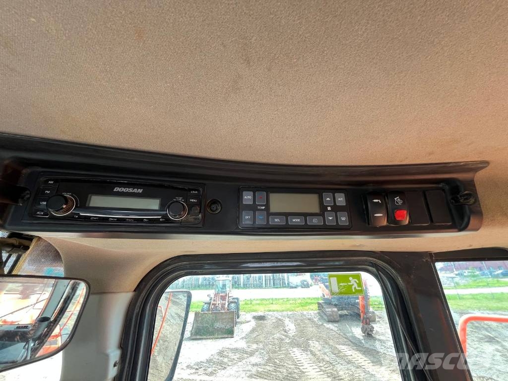 Doosan DL 450-5 Incarcator pe pneuri