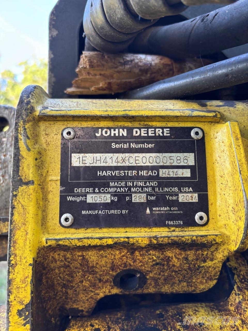 John Deere 1170 E Betakarítók