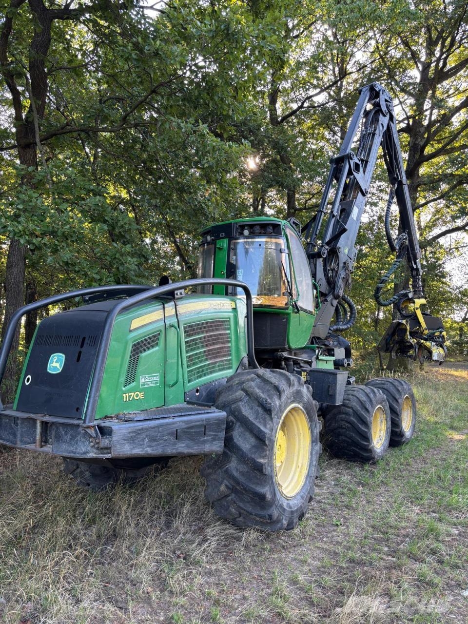 John Deere 1170 E Betakarítók