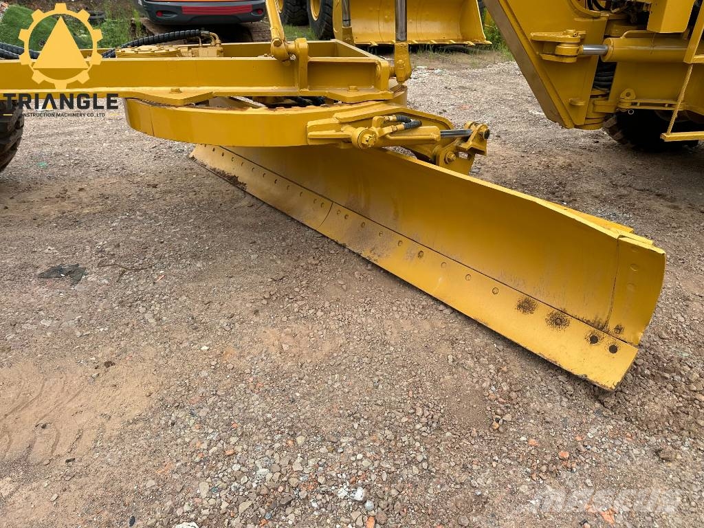 CAT 12 G Grader
