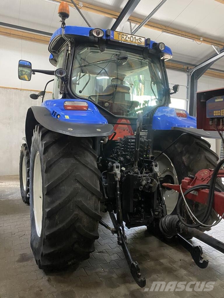 New Holland T6010 Tractoren
