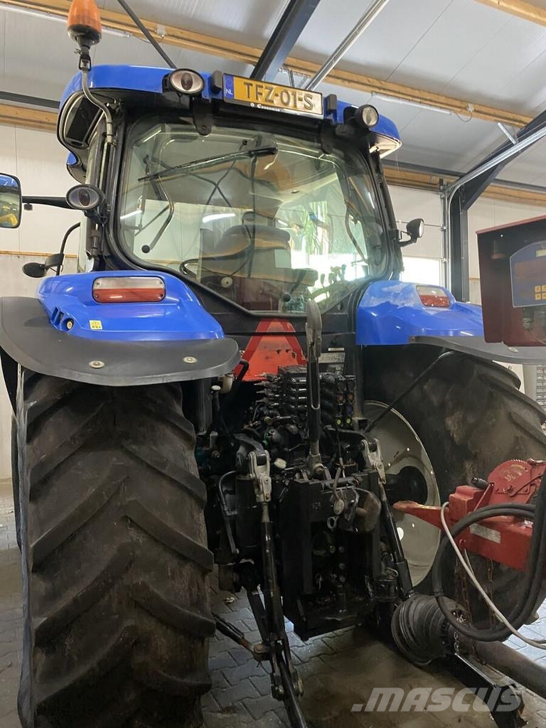 New Holland T6010 Tractoren